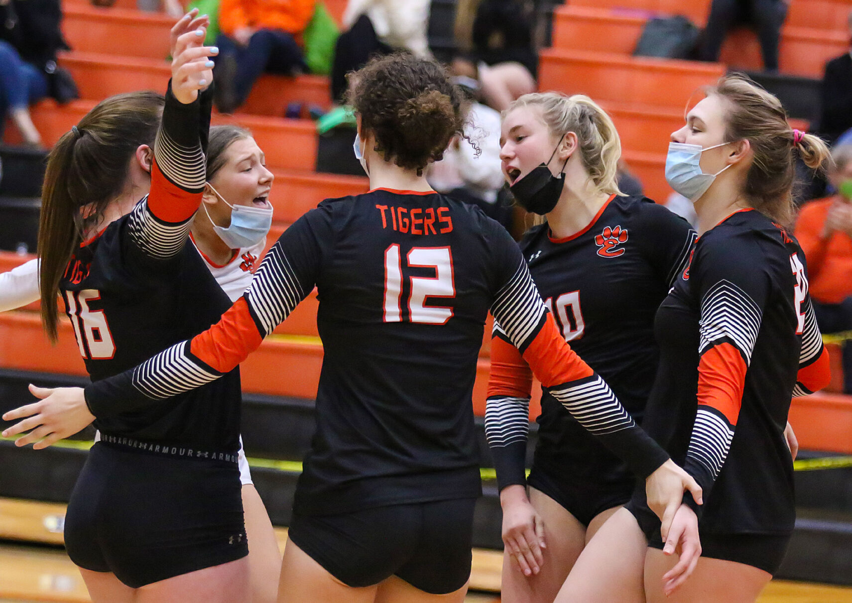 Edwardsville vs. O'Fallon girls volleyball